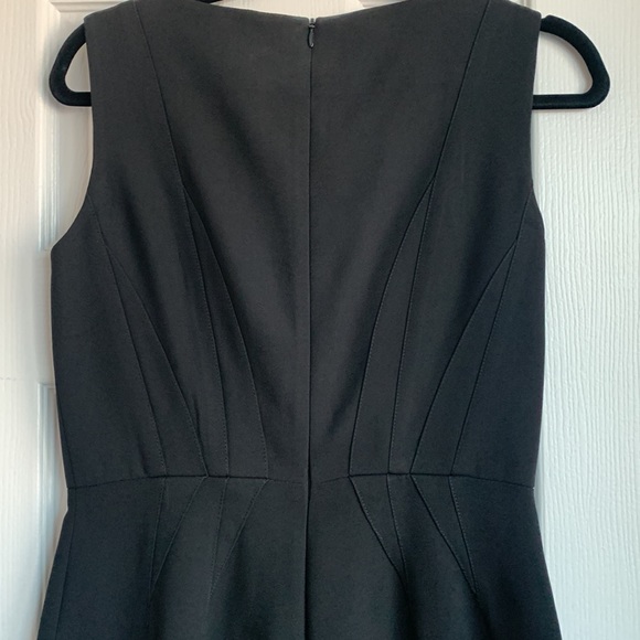 Femme de Carriere Black Sleeveless Shift Dress NWT - Picture 7 of 8